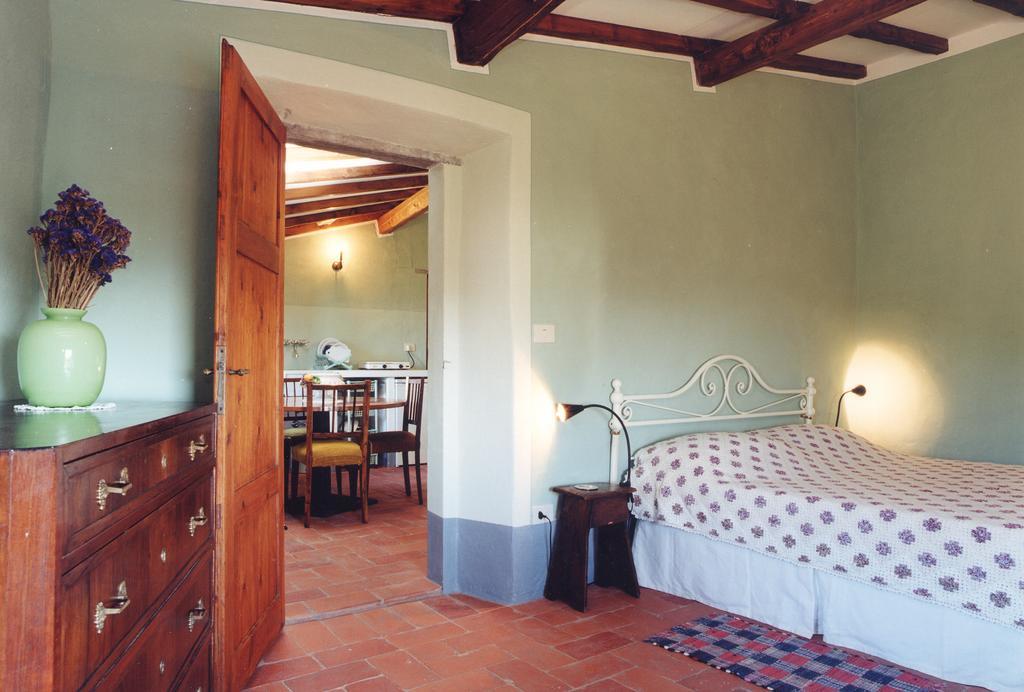 Antica Casa le Rondini Bed & Breakfast Borgo a Buggiano Cameră foto