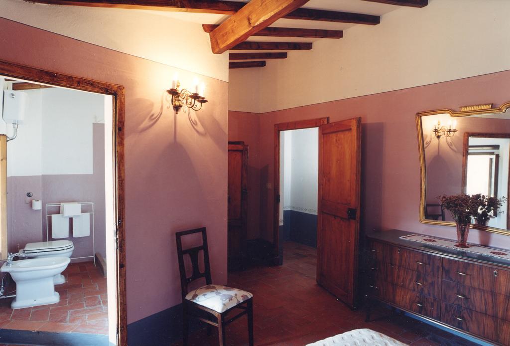 Antica Casa le Rondini Bed & Breakfast Borgo a Buggiano Cameră foto