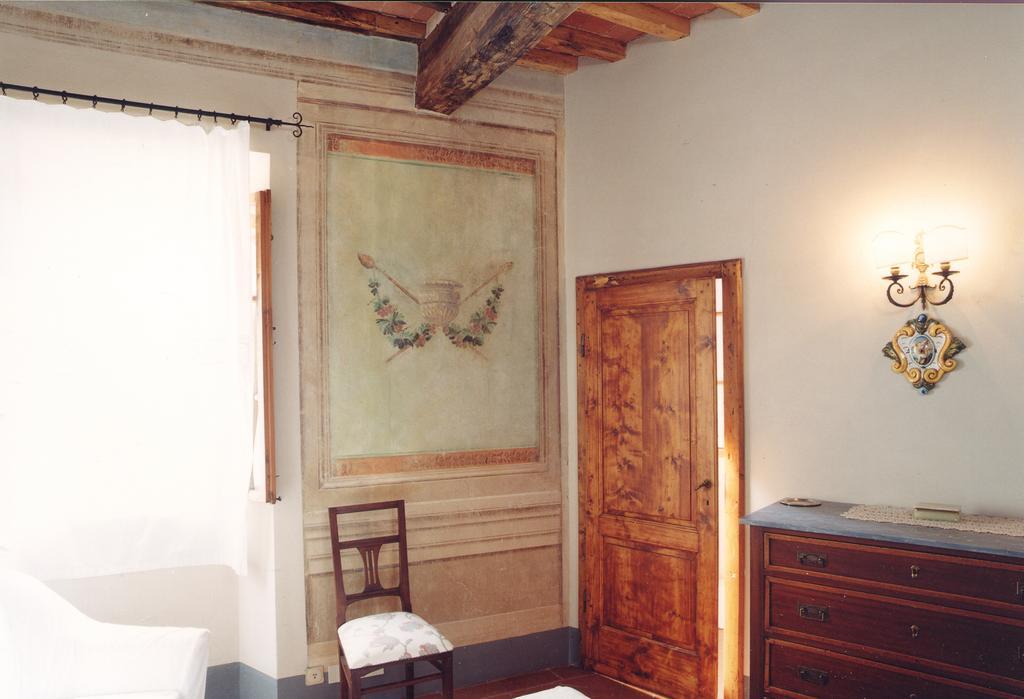 Antica Casa le Rondini Bed & Breakfast Borgo a Buggiano Cameră foto