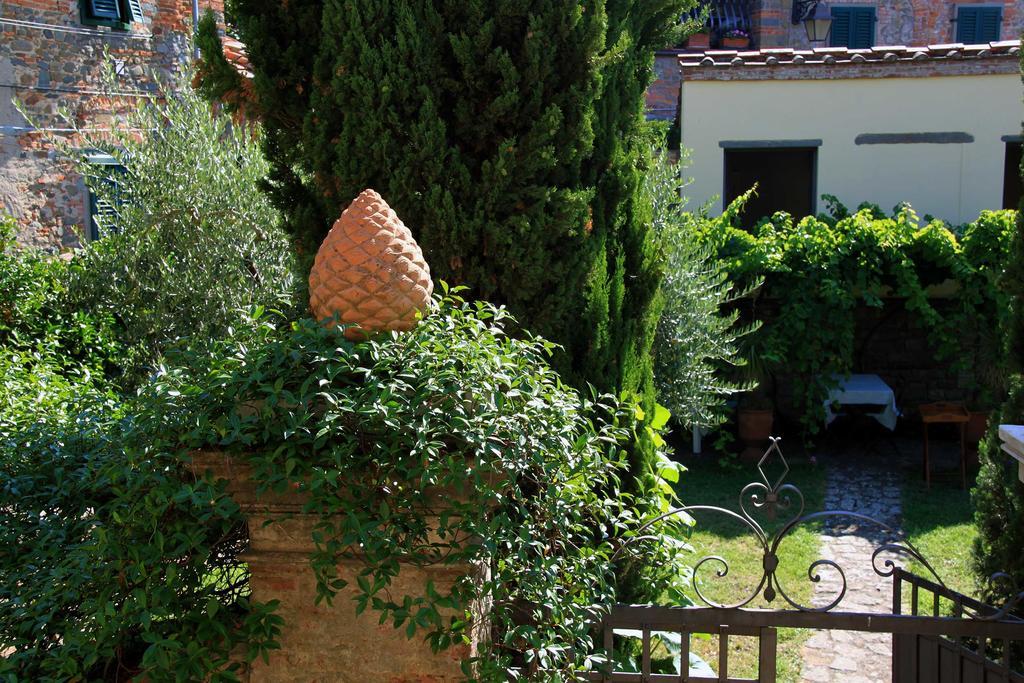 Antica Casa le Rondini Bed & Breakfast Borgo a Buggiano Exterior foto