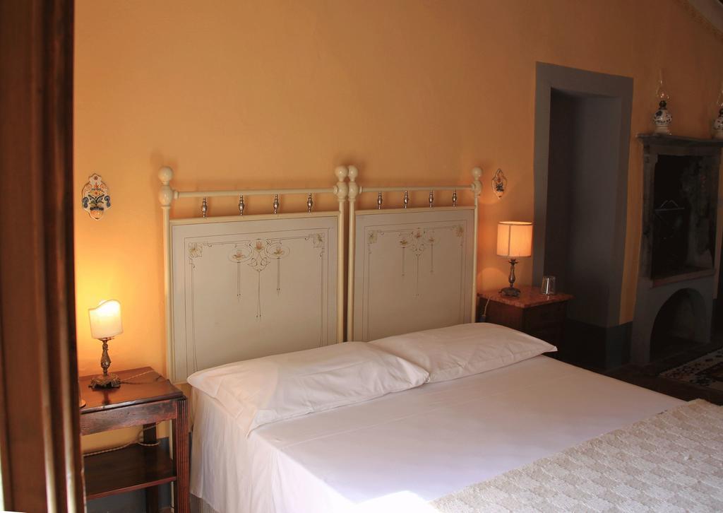 Antica Casa le Rondini Bed & Breakfast Borgo a Buggiano Exterior foto