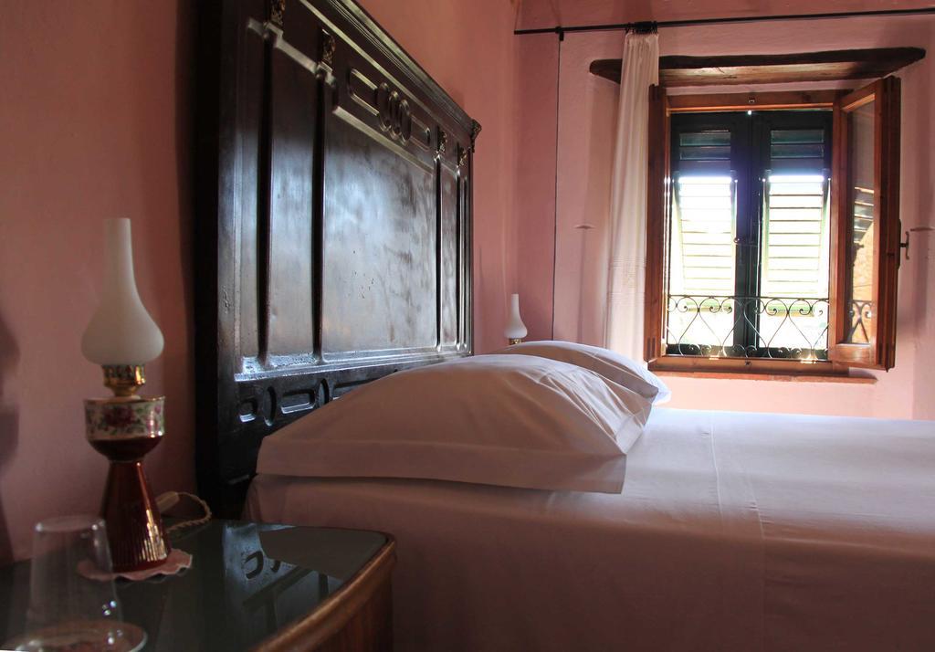 Antica Casa le Rondini Bed & Breakfast Borgo a Buggiano Exterior foto